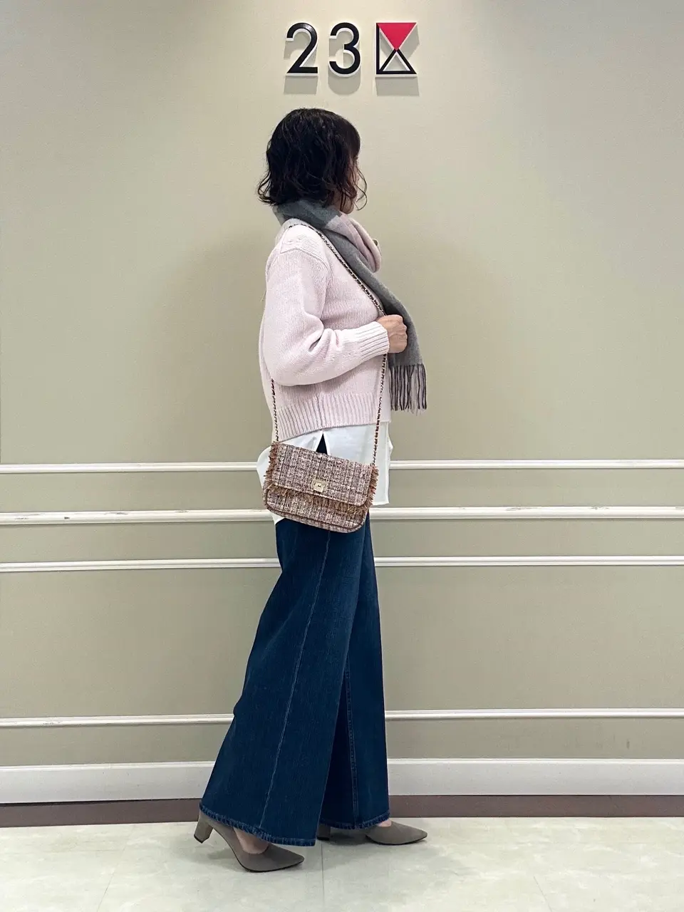 23区 助川 コーディネート画像