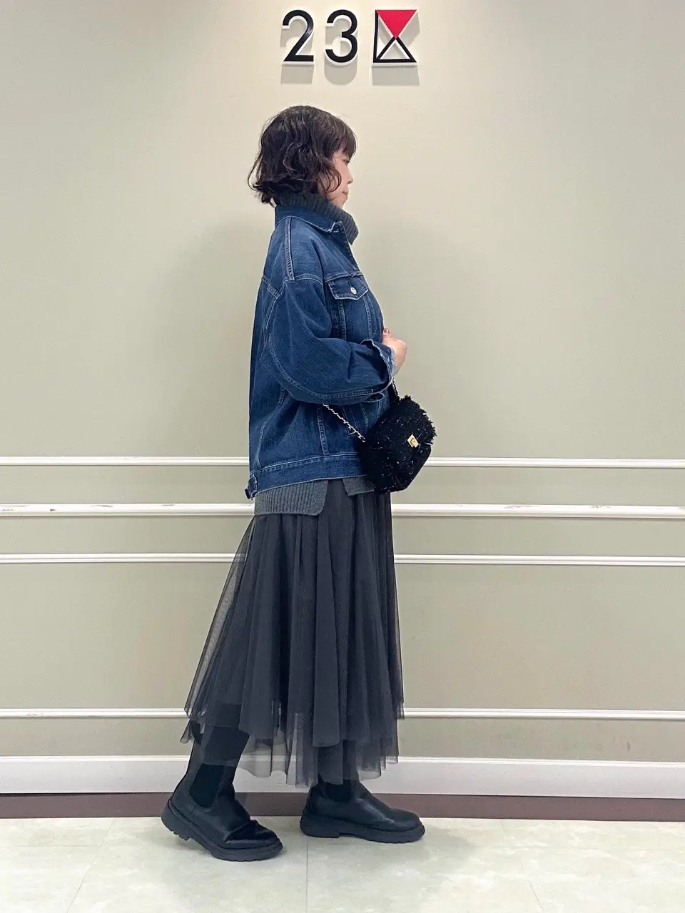 23区 助川 コーディネート画像