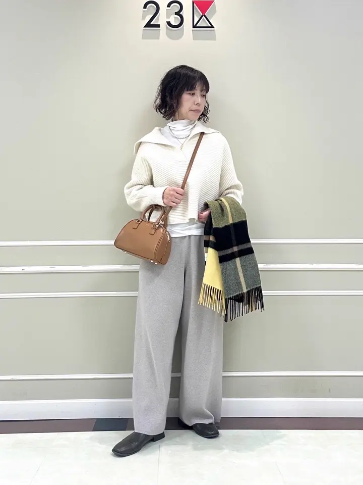 23区 助川 コーディネート画像