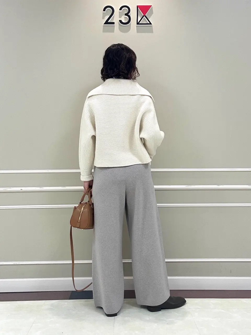 23区 助川 コーディネート画像