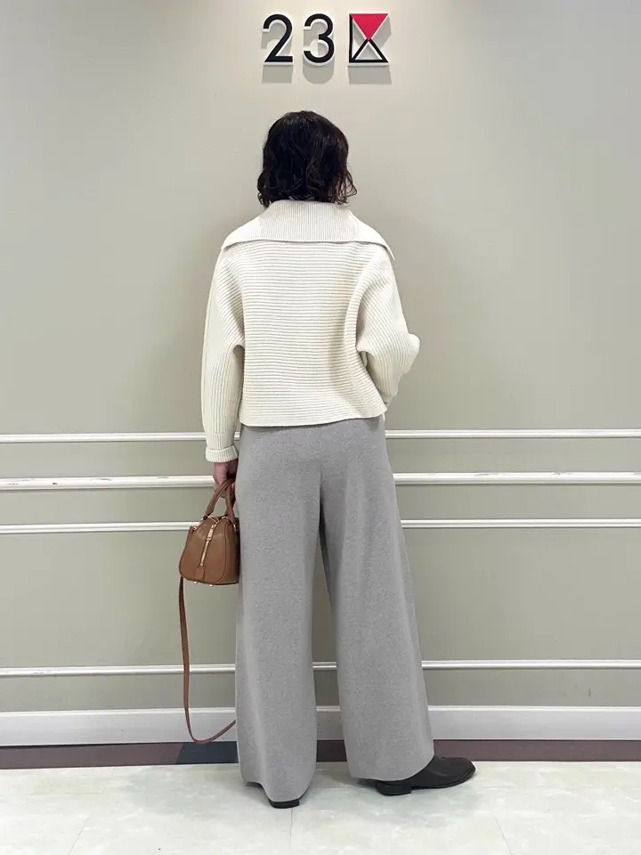 23区 助川 コーディネート画像