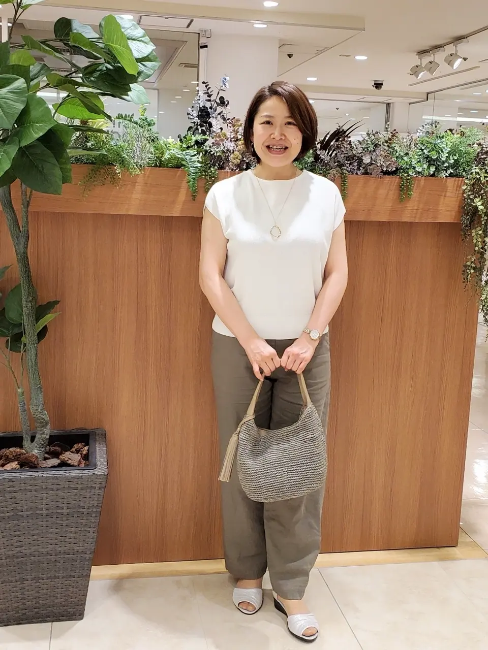  堤 コーディネート画像