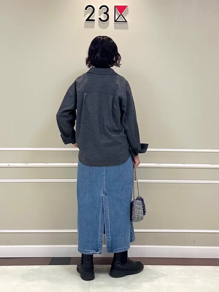 23区 助川 コーディネート画像