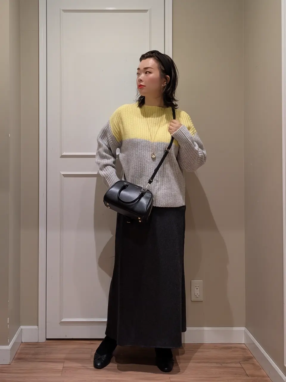  スタッフn コーディネート画像