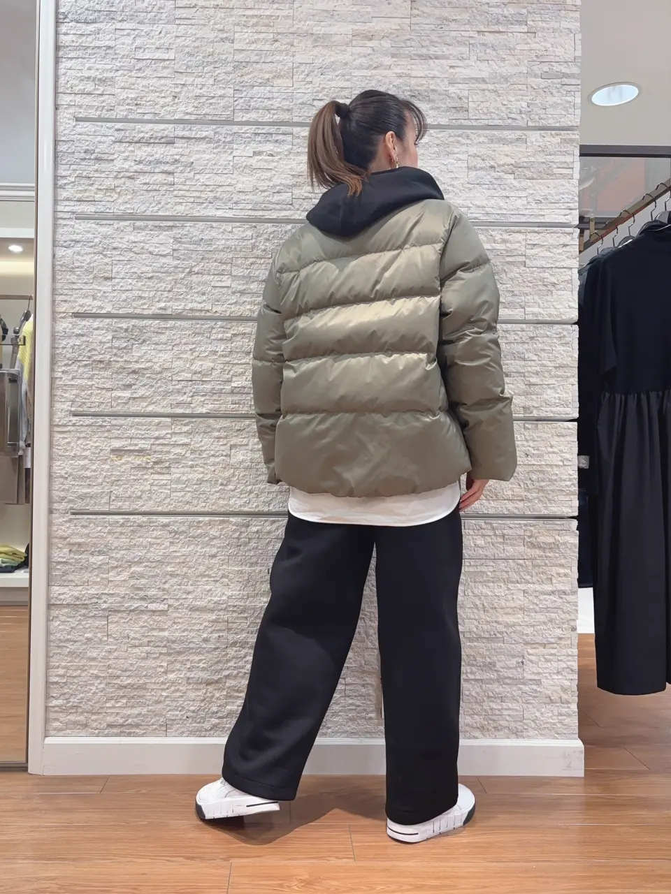 23区 犬塚 コーディネート画像