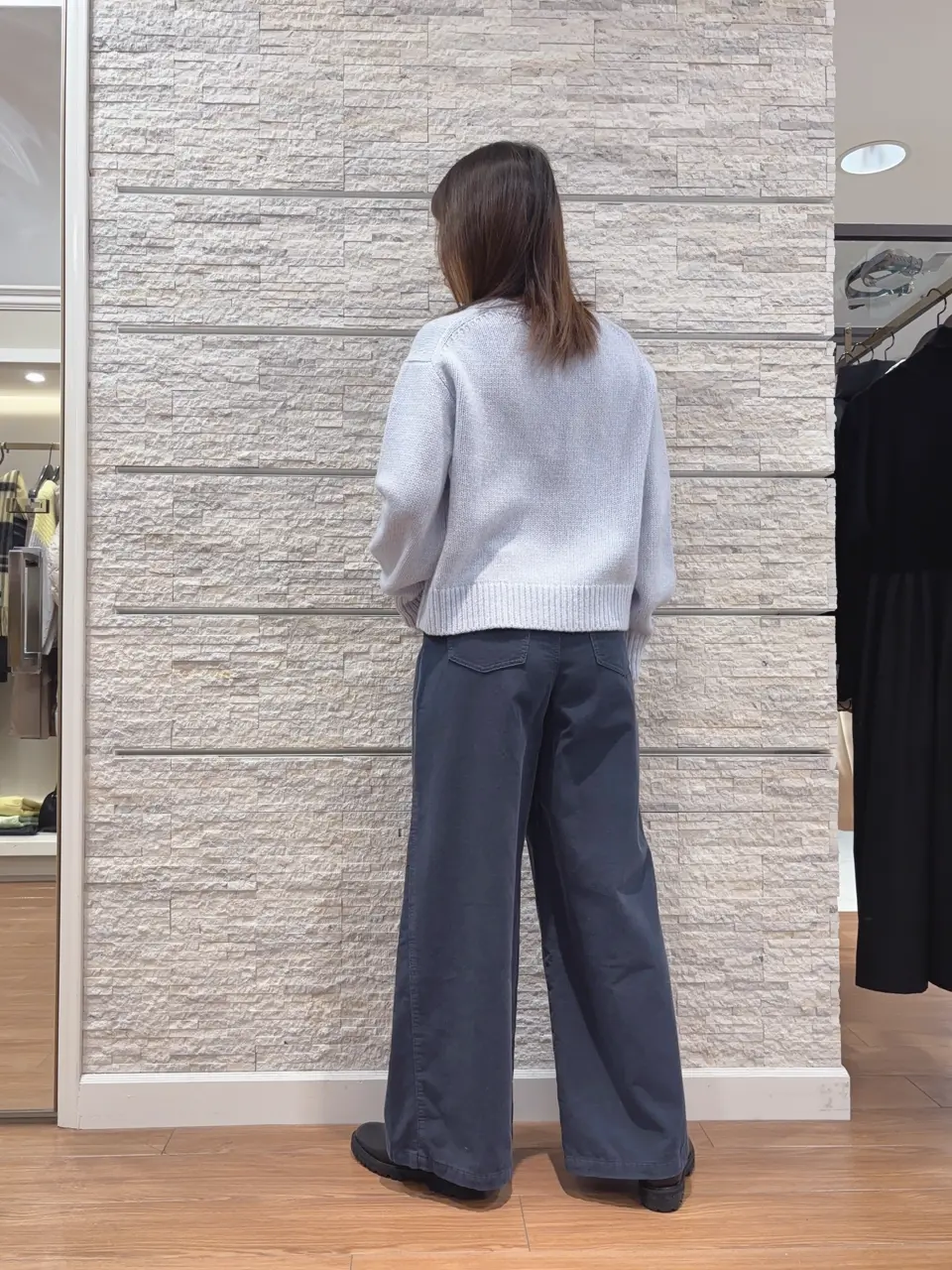 23区 犬塚 コーディネート画像