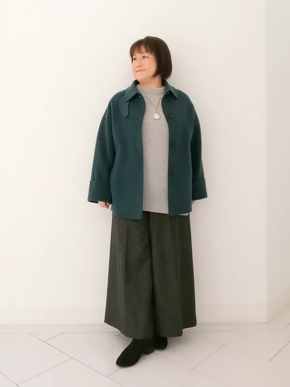  影 コーディネート画像