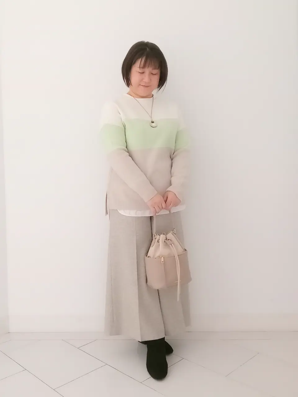  影 コーディネート画像