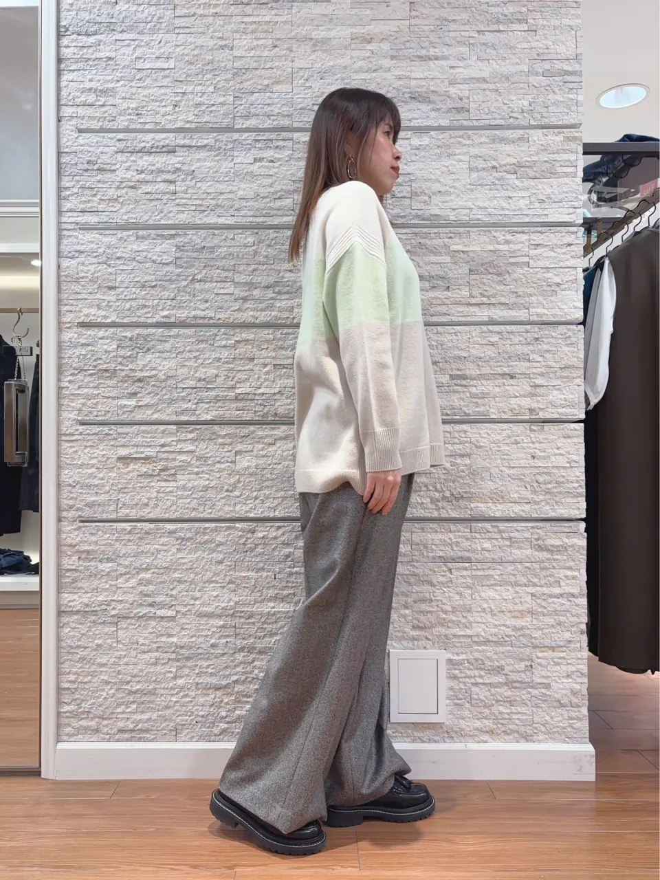 23区 犬塚 コーディネート画像