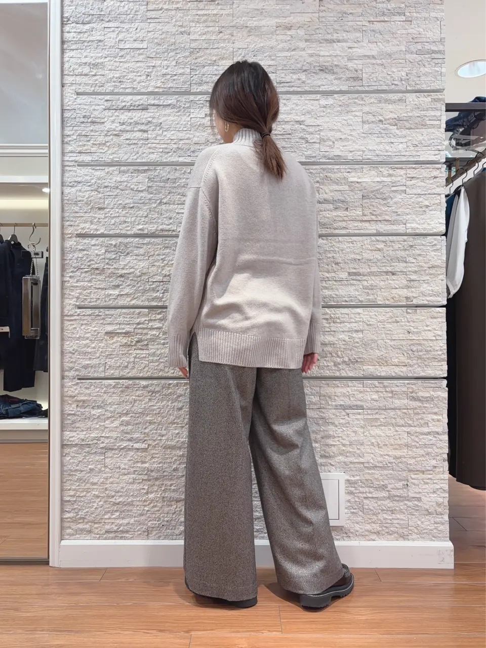 23区 犬塚 コーディネート画像