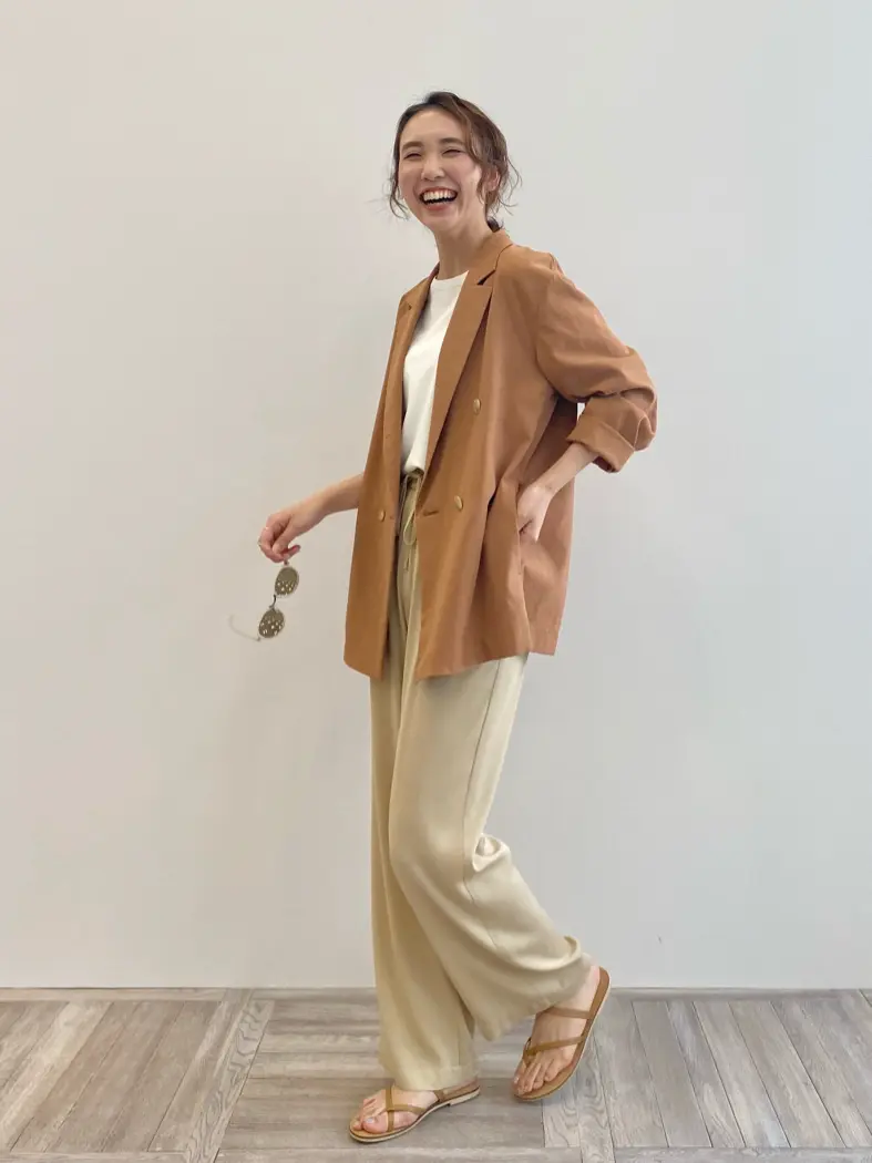  秋葉 コーディネート画像