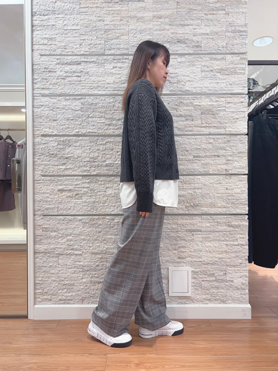 23区 犬塚 コーディネート画像