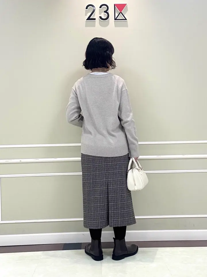 23区 助川 コーディネート画像