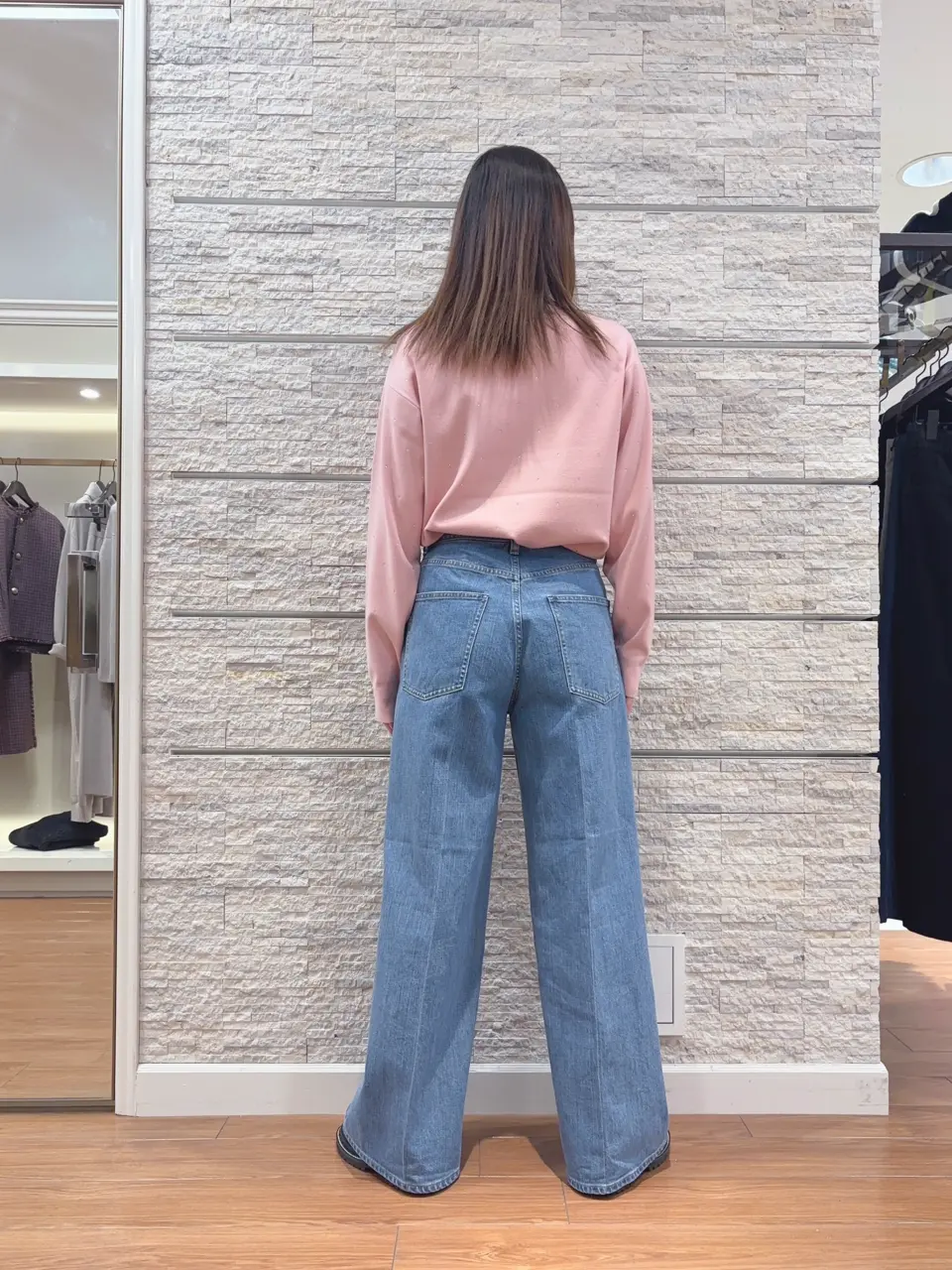 23区 犬塚 コーディネート画像