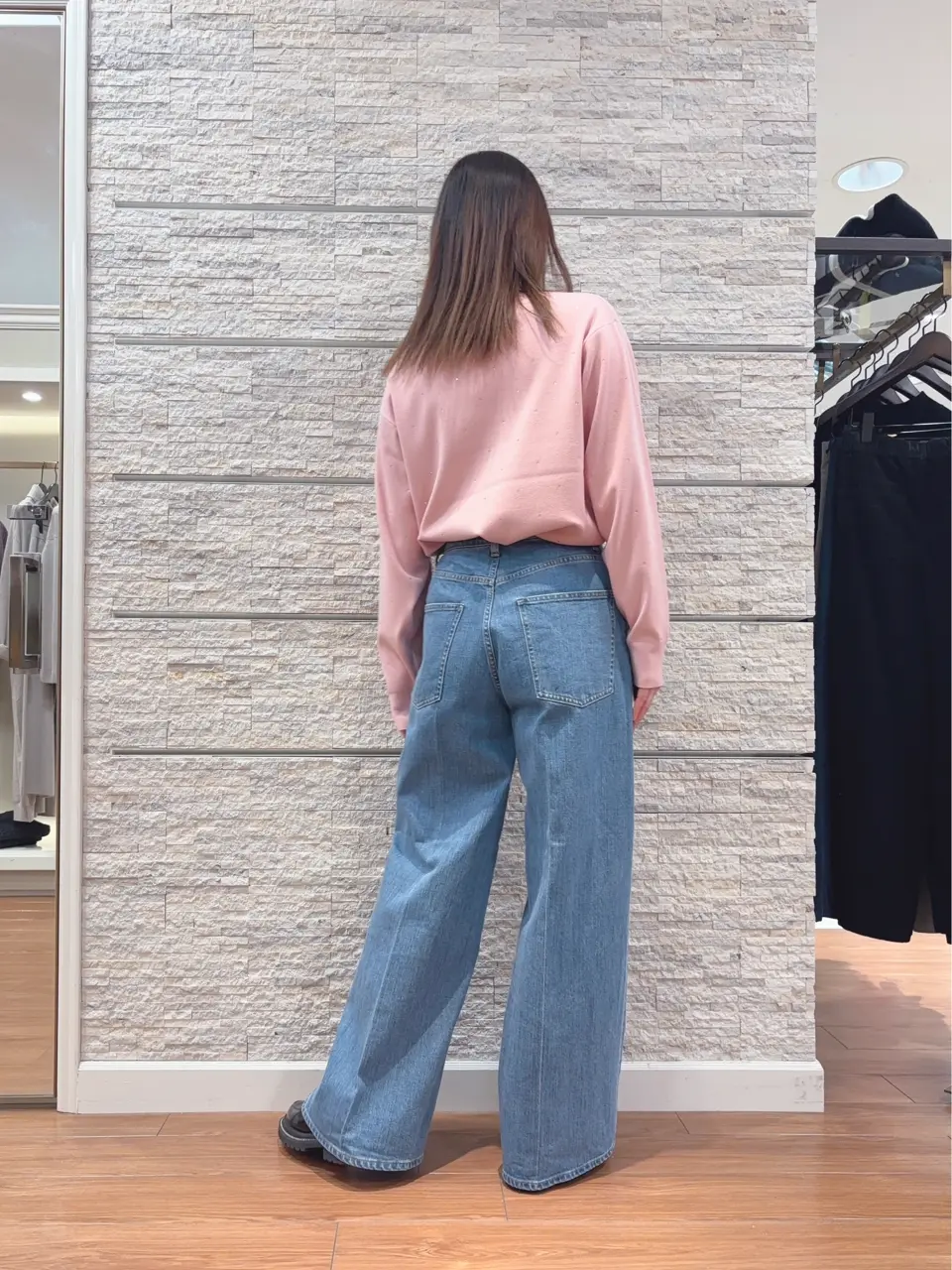 23区 犬塚 コーディネート画像