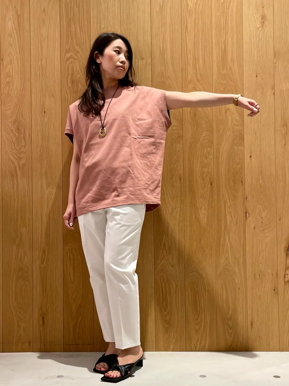 23区 加藤 コーディネート画像