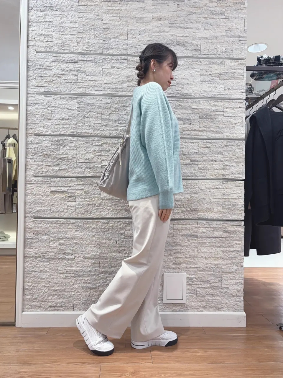 23区 犬塚 コーディネート画像