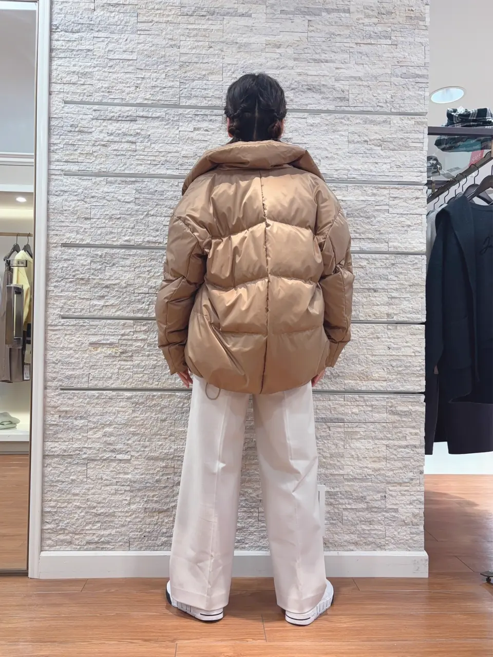 23区 犬塚 コーディネート画像