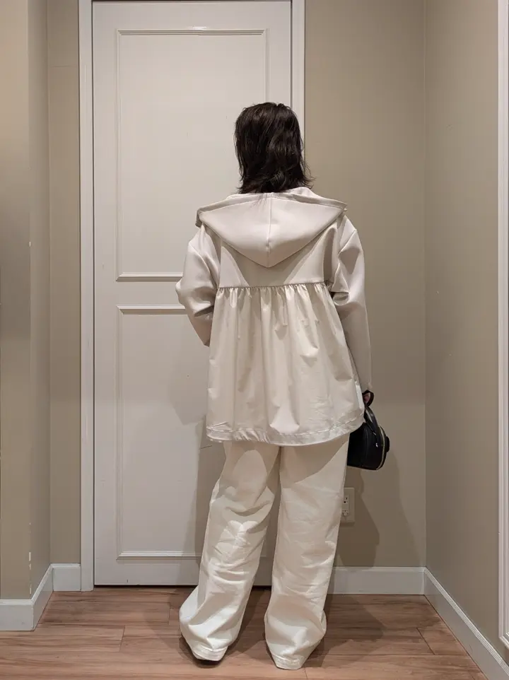 23区 L スタッフn コーディネート画像