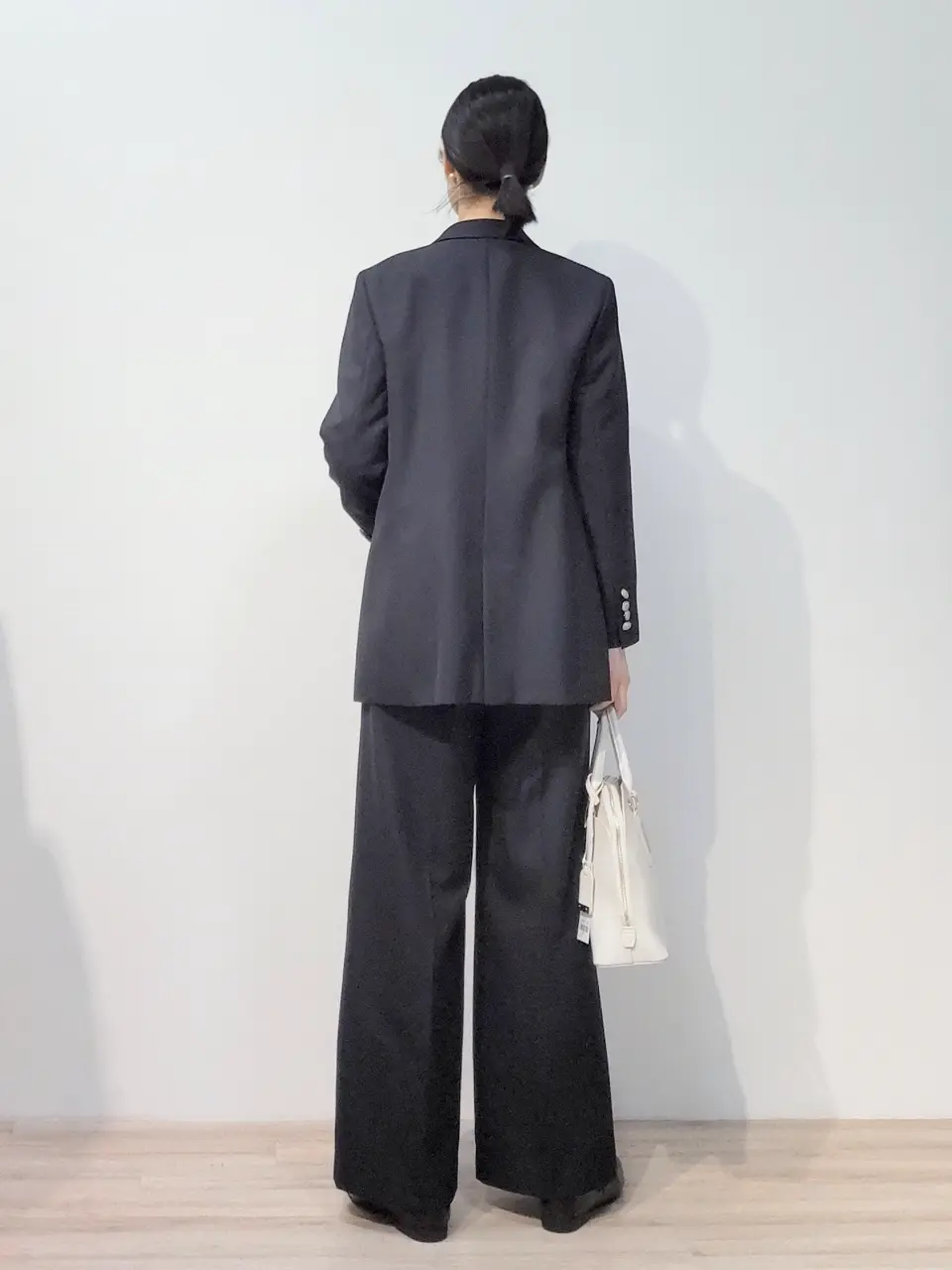 23区 虎走 コーディネート画像