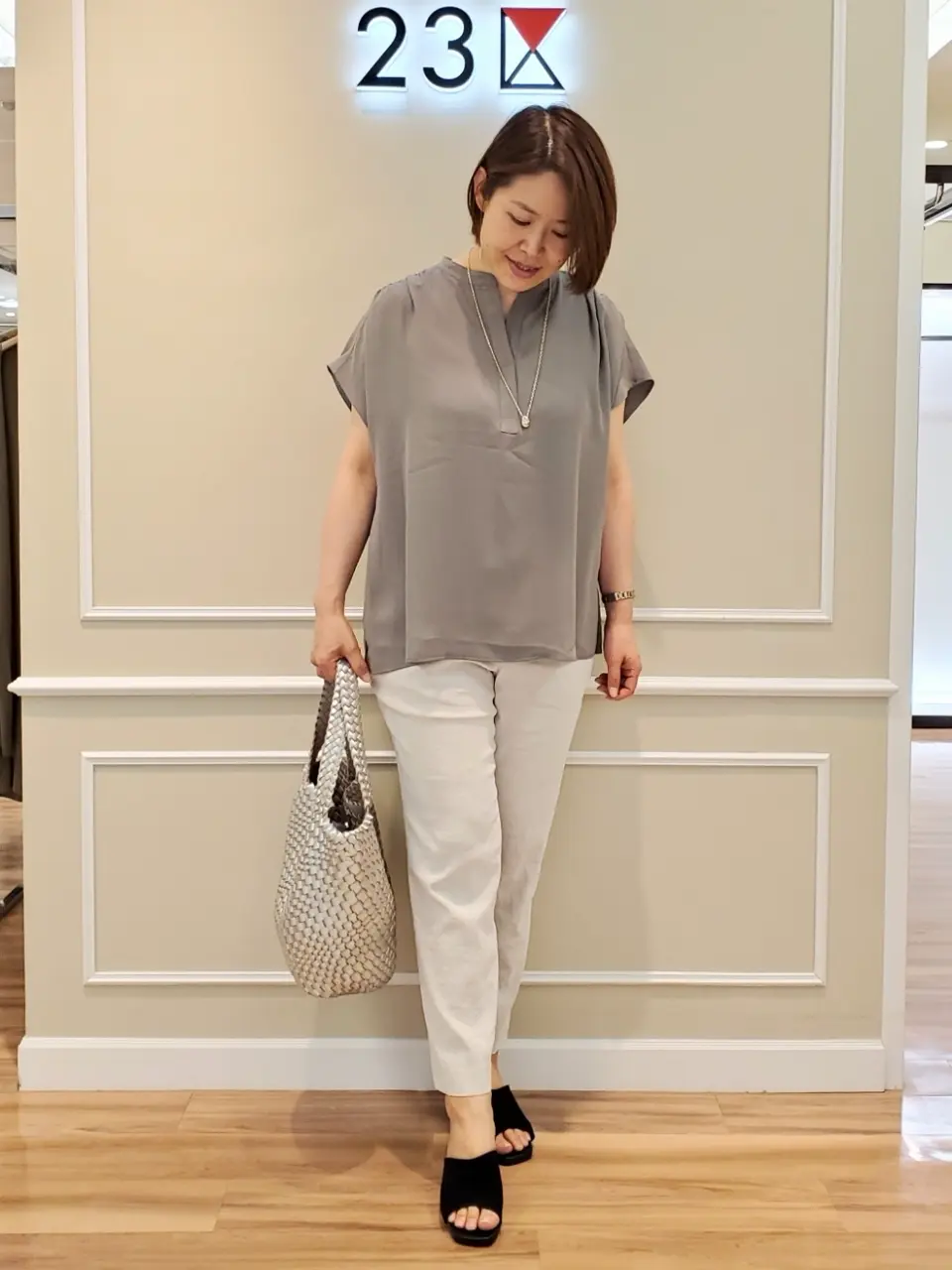  堤 コーディネート画像