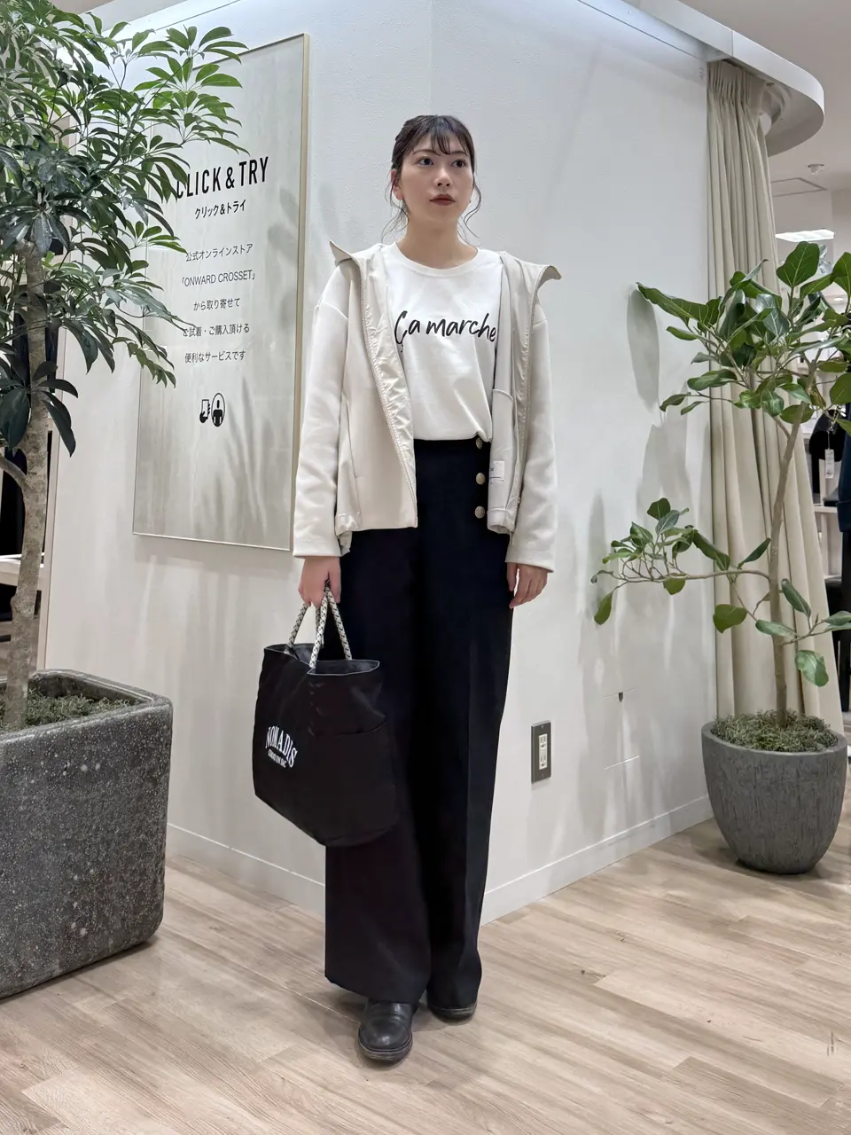  スタッフ コーディネート画像