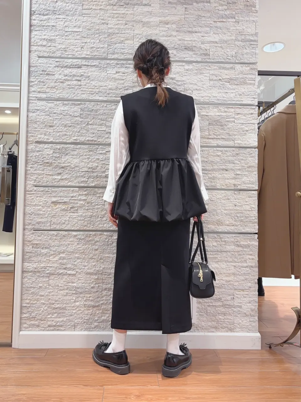 23区 犬塚 コーディネート画像