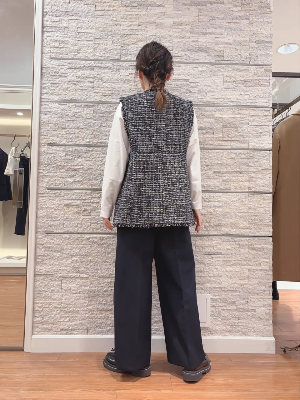 23区 犬塚 コーディネート画像