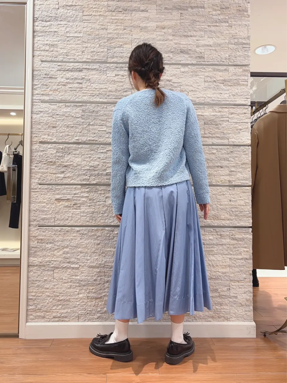 23区 犬塚 コーディネート画像