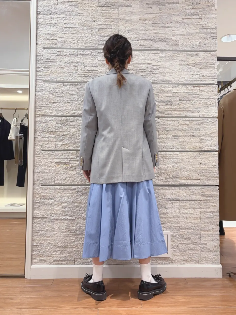 23区 犬塚 コーディネート画像