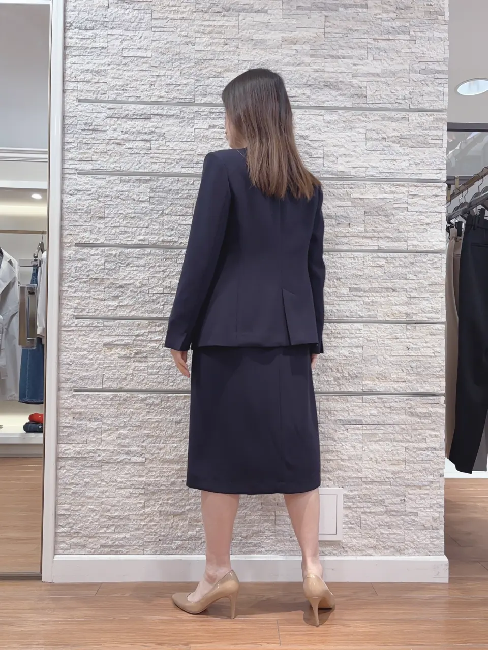 23区 犬塚 コーディネート画像