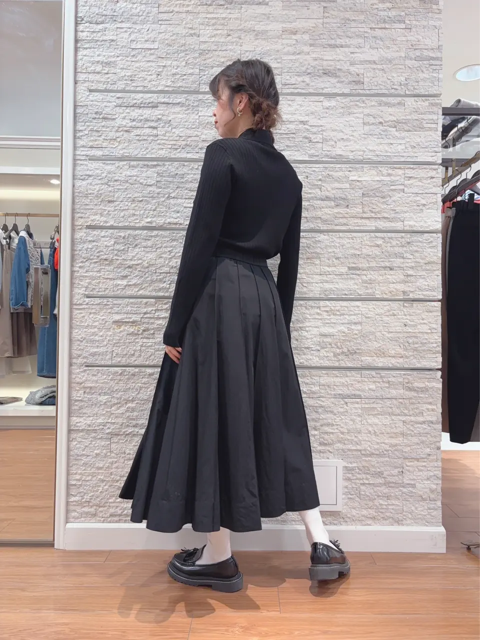 23区 犬塚 コーディネート画像