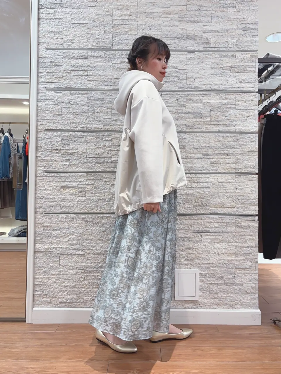 23区 犬塚 コーディネート画像