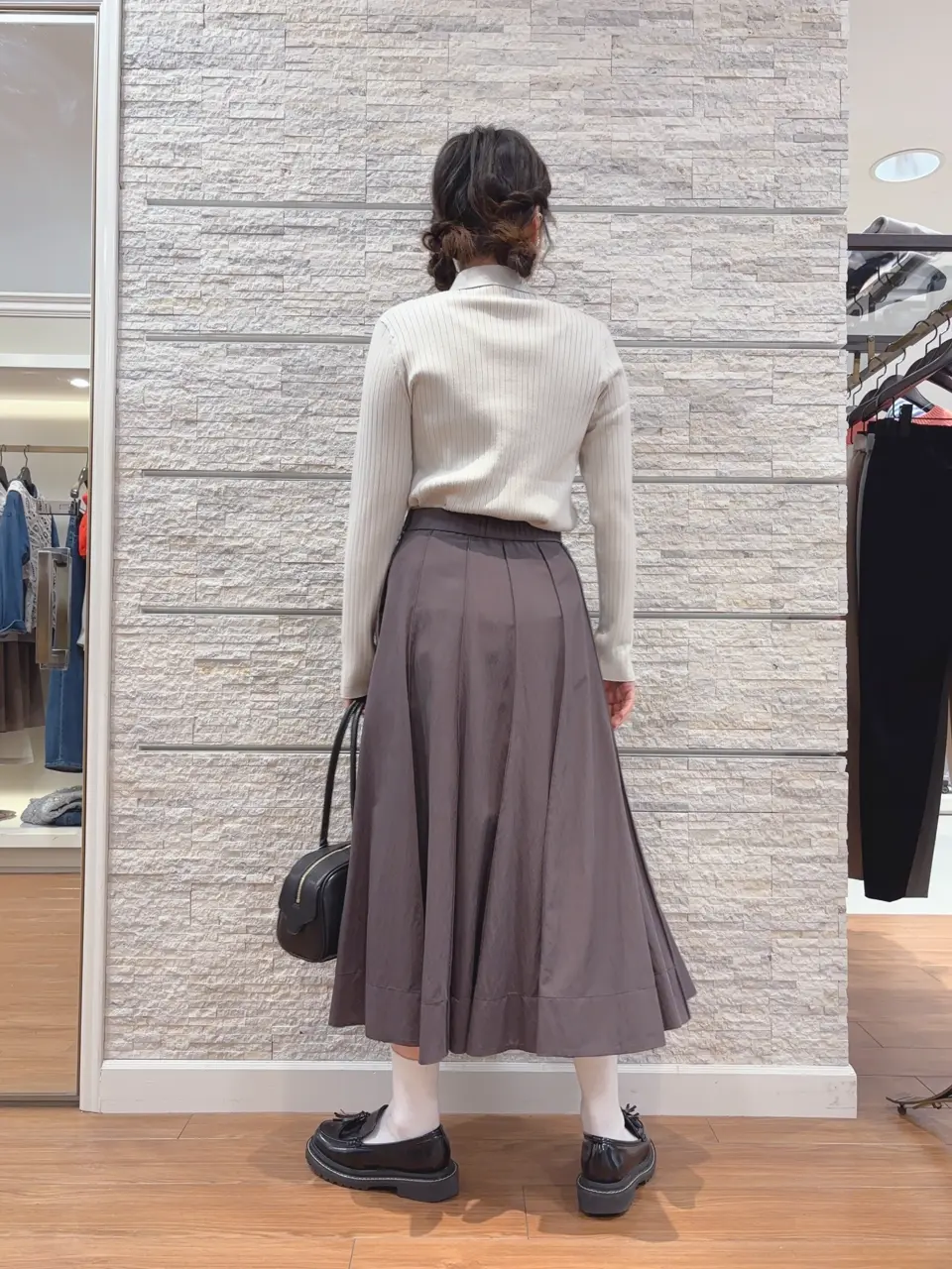 23区 犬塚 コーディネート画像