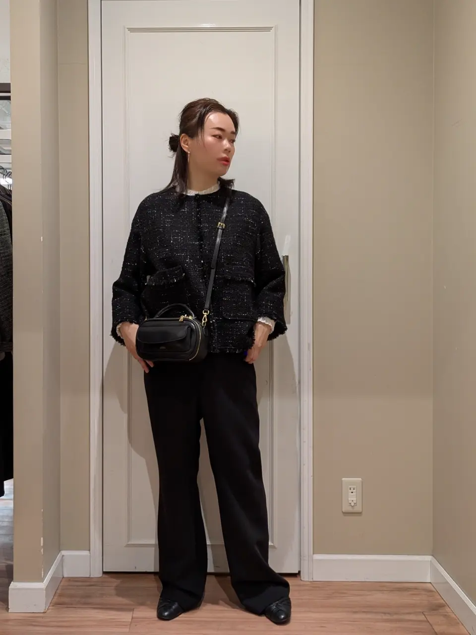  スタッフn コーディネート画像