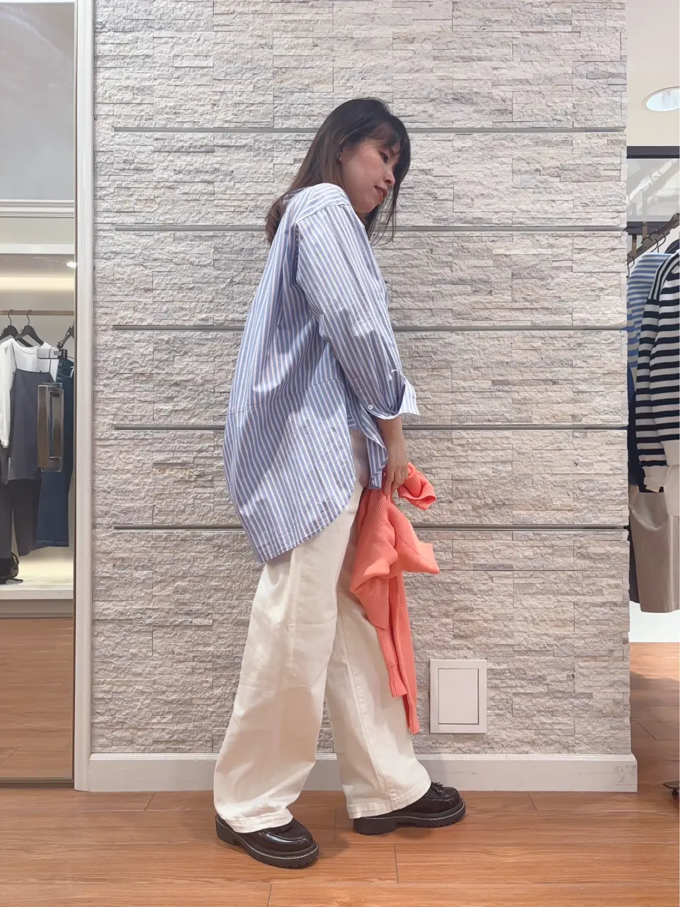 23区 犬塚 コーディネート画像