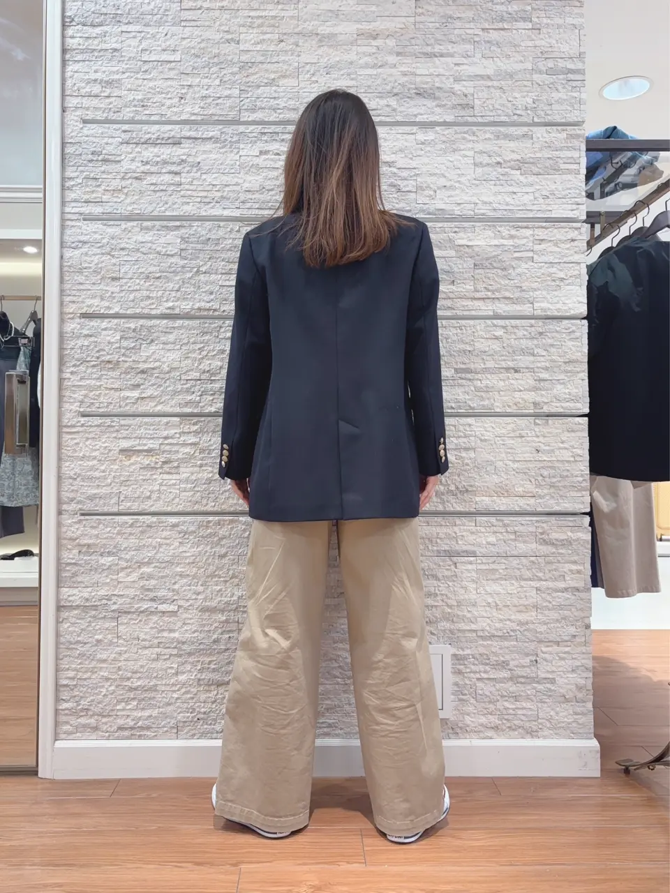 23区 犬塚 コーディネート画像