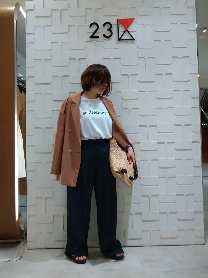  スタッフ コーディネート画像