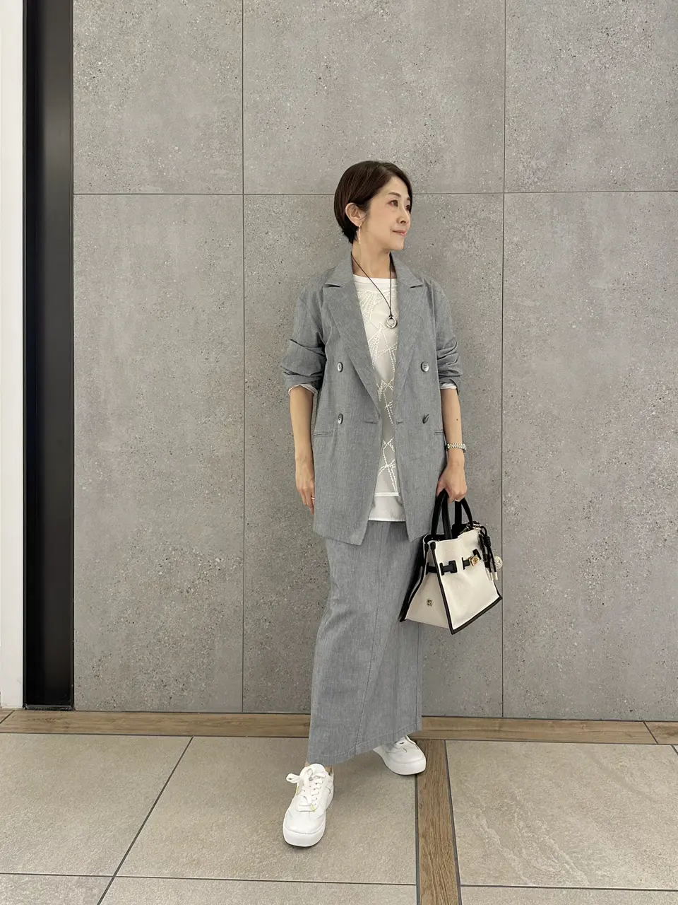  スタッフ コーディネート画像