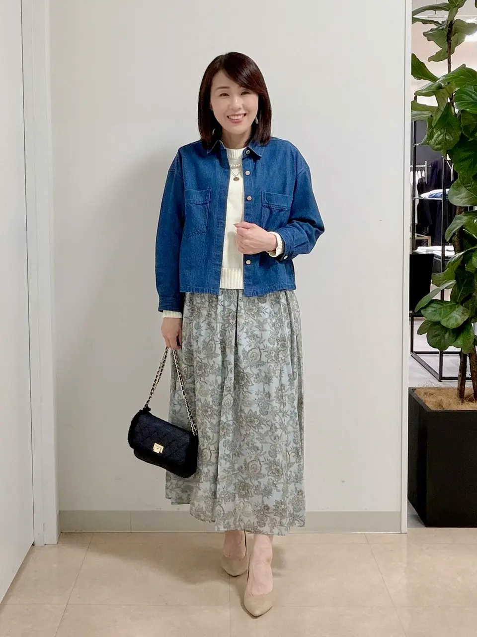  宇井 コーディネート画像