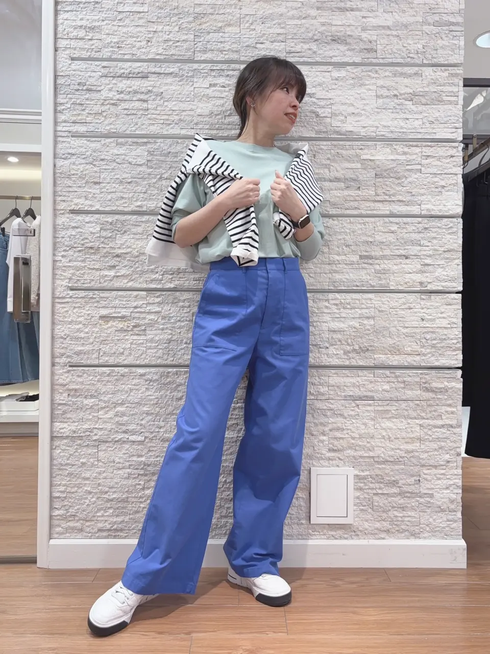 23区 犬塚 コーディネート画像