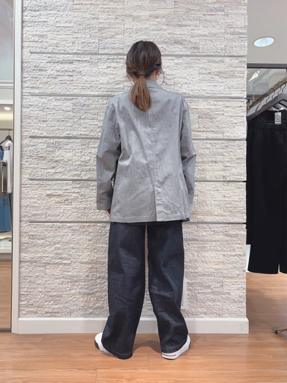 23区 犬塚 コーディネート画像