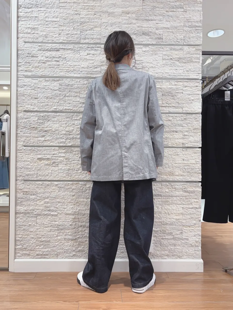 23区 犬塚 コーディネート画像