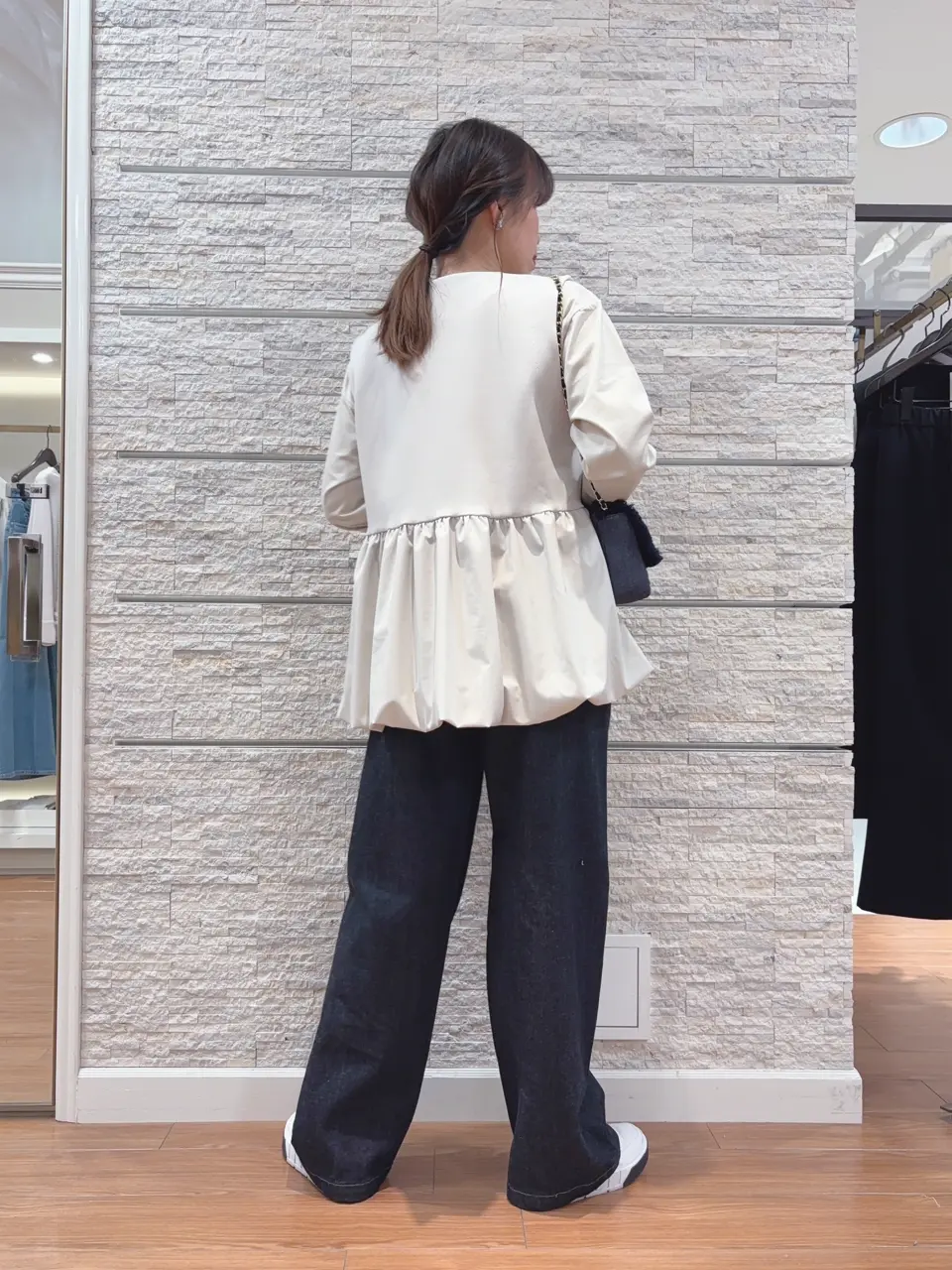 23区 犬塚 コーディネート画像