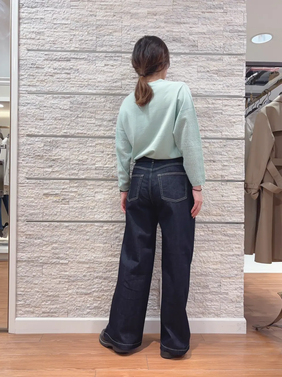 23区 犬塚 コーディネート画像