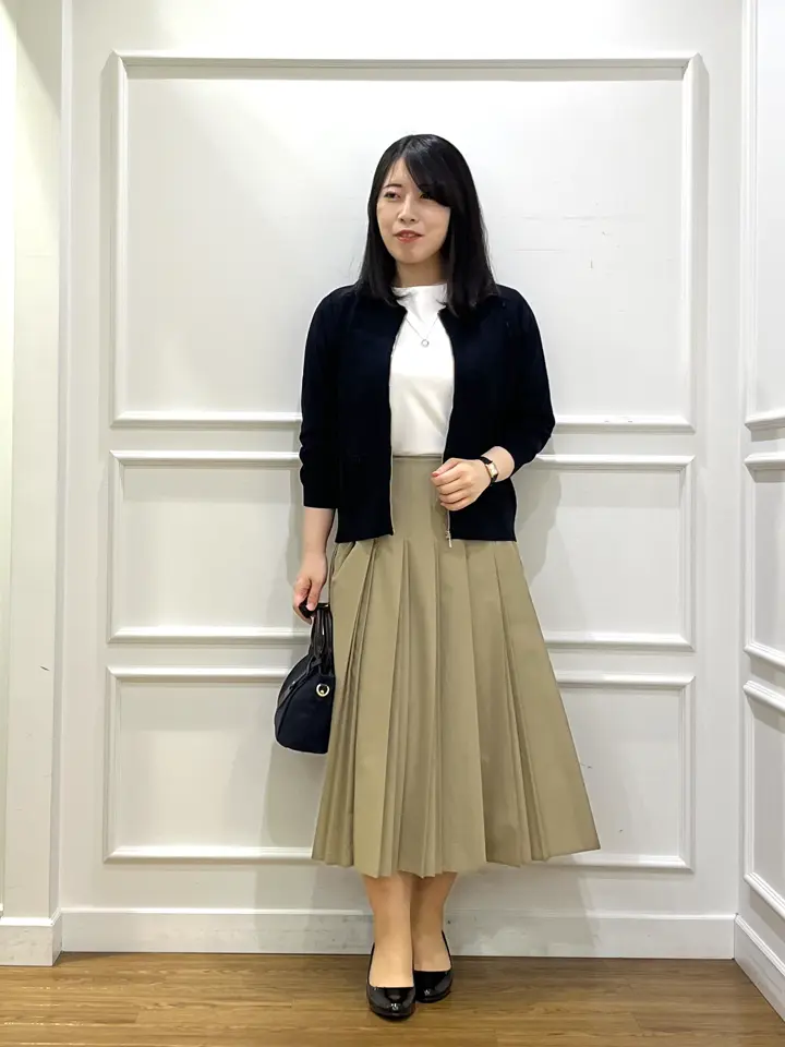 J.PRESS LADIES スタッフ コーディネート画像