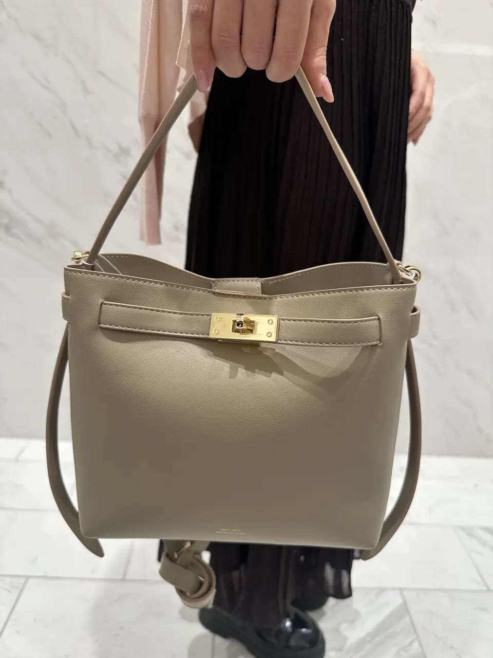 23区 近藤 コーディネート画像