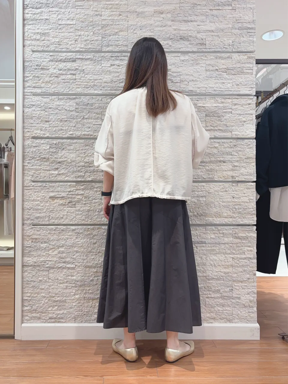 23区 犬塚 コーディネート画像