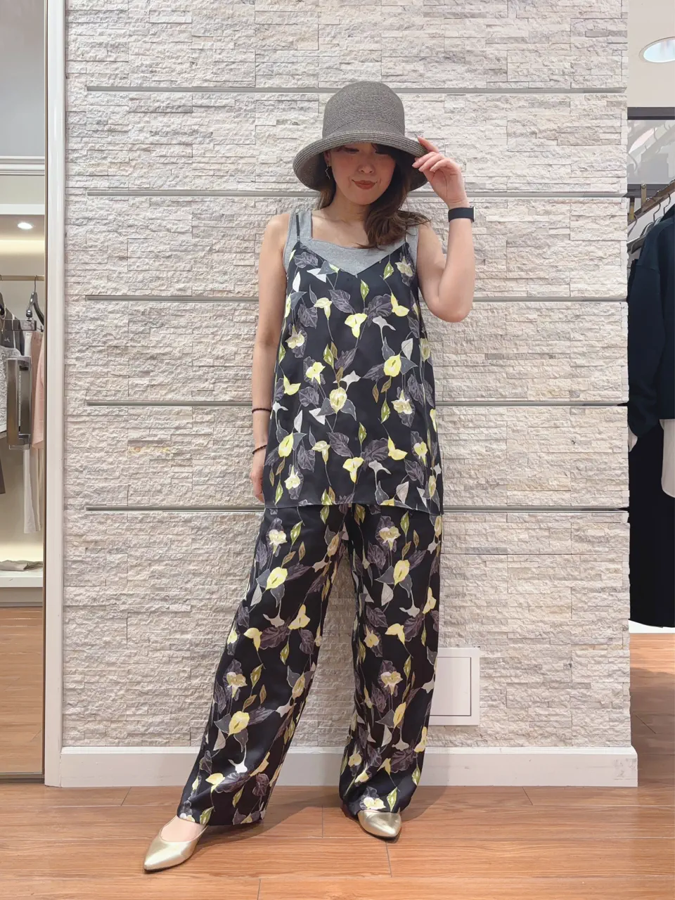 23区 犬塚 コーディネート画像