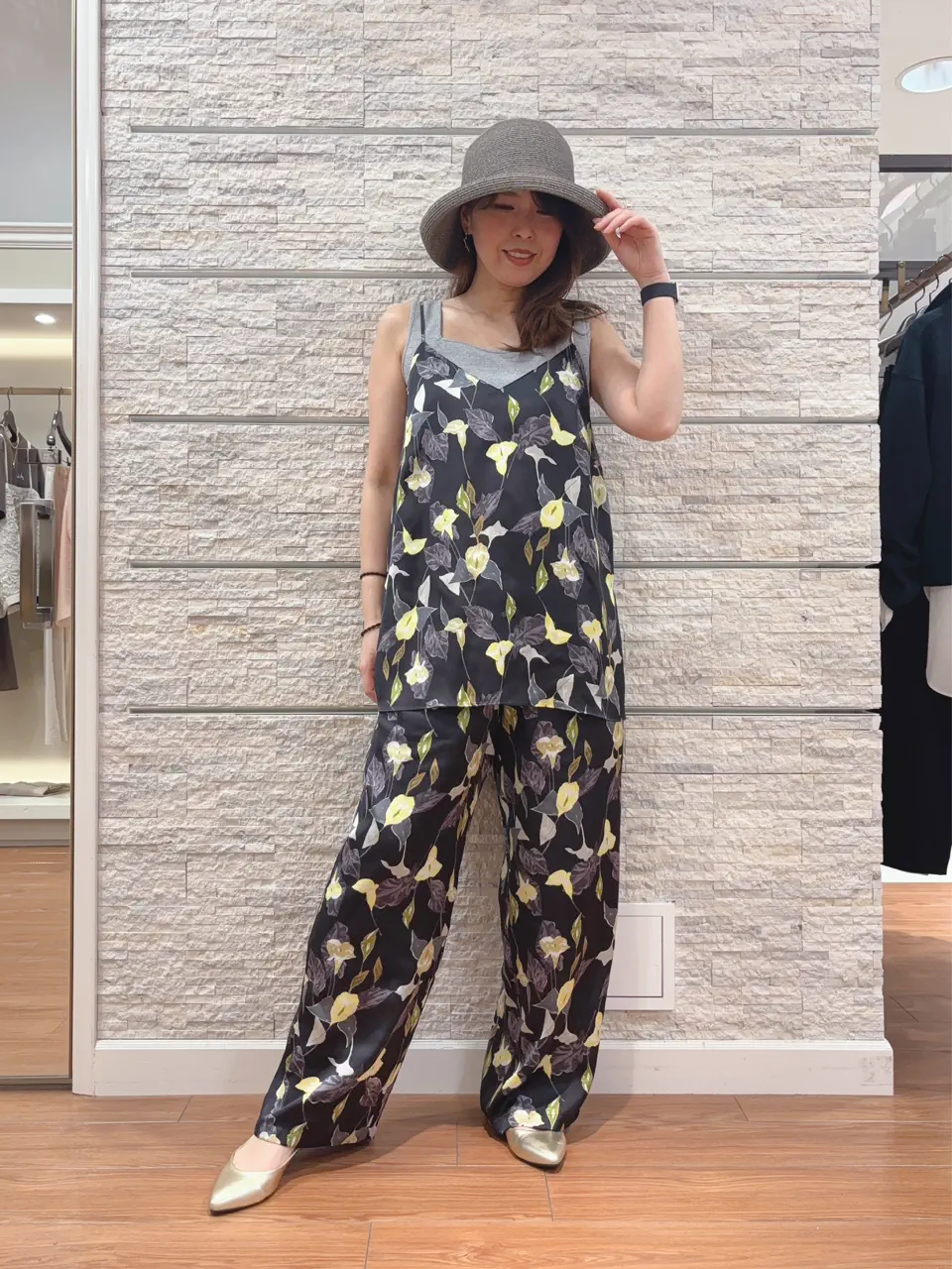 23区 犬塚 コーディネート画像